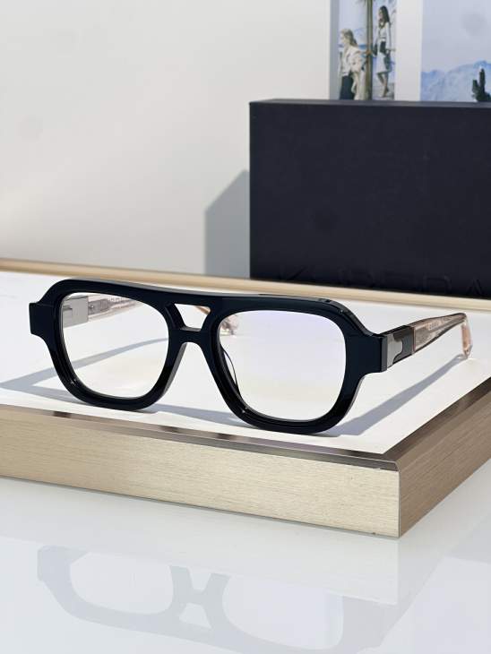 Picture of Kuboraum Sunglasses _SKUfw80476821fw